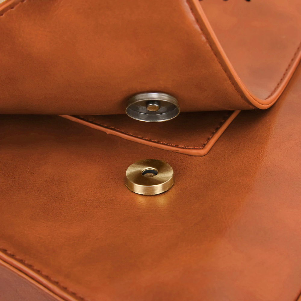Elegante bolso tipo cartera con pajarita de Grace