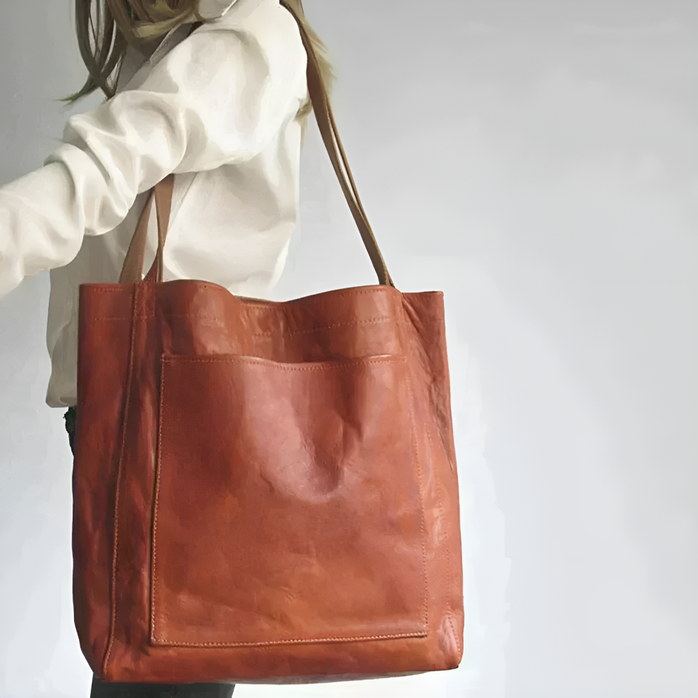 El estilo moderno y chic de Lorena | Bolso de piel con estilo