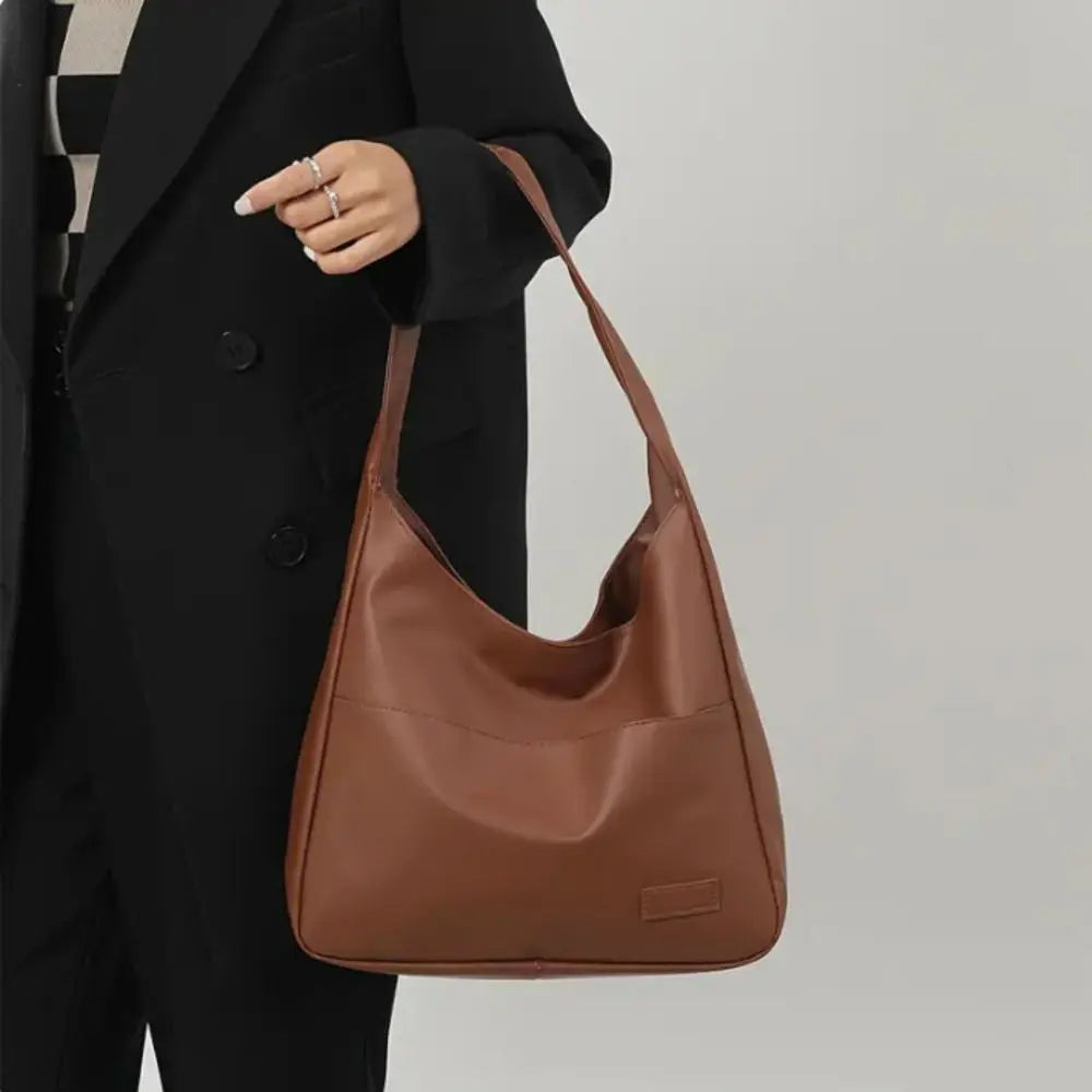 El lujo cotidiano de Gloria | Bolso vintage