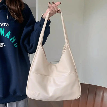 El lujo cotidiano de Gloria | Bolso vintage