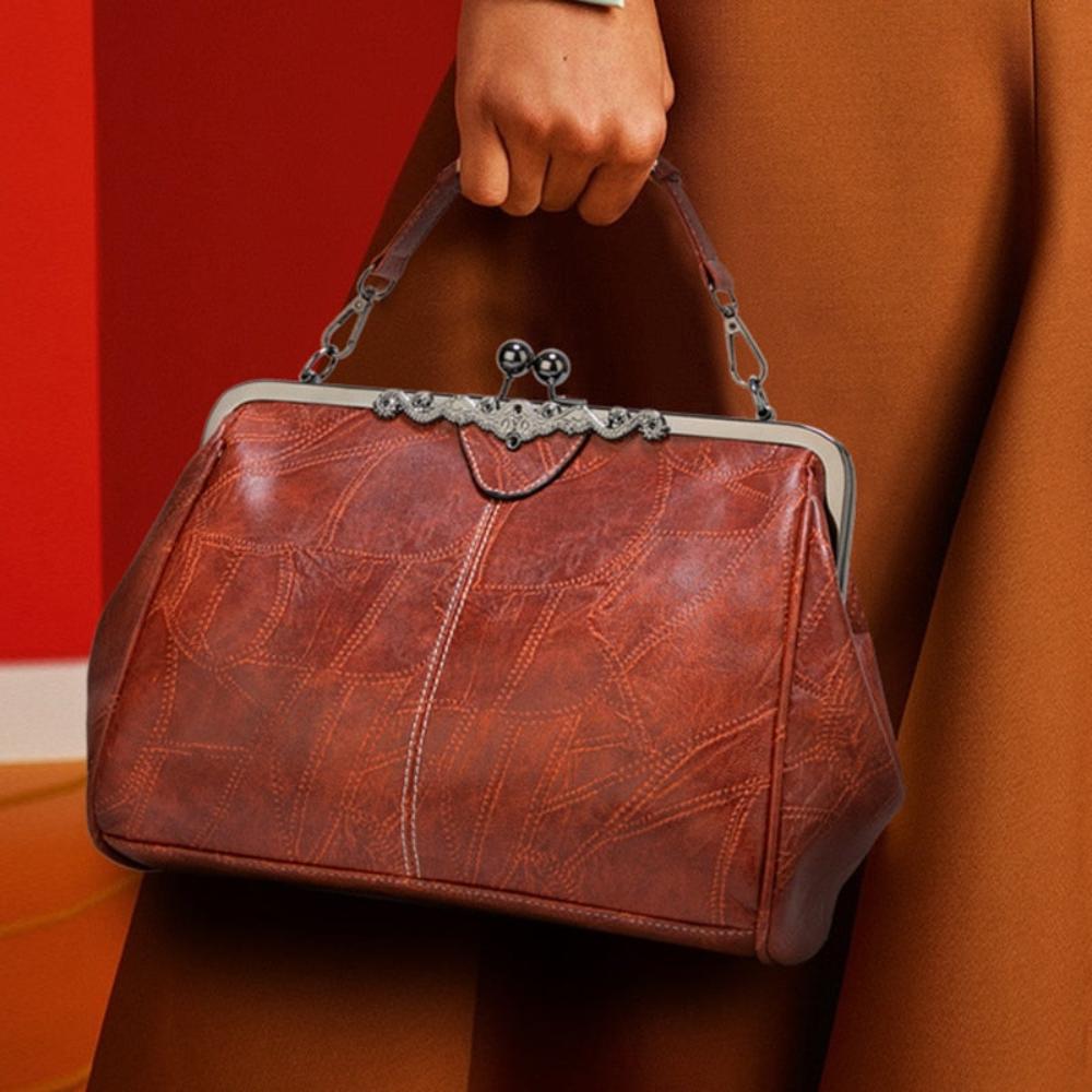 Bolso vintage con cierre de beso